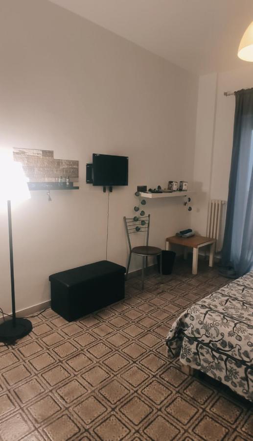 Nicolai63 Hotel Bari Luaran gambar